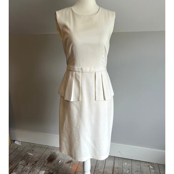 BCBGMaxAzria Dresses & Skirts - BCBG Cocktail dress peplum bodycon summer wedding cream 4